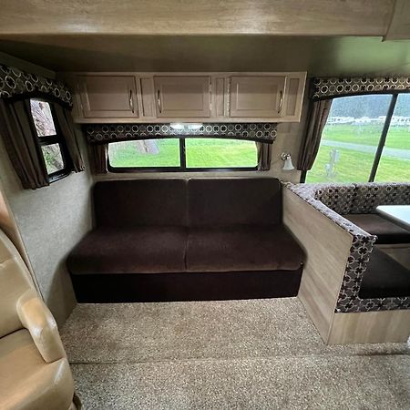 Hotel Surfside Glamping Camper Klamath Exterior foto