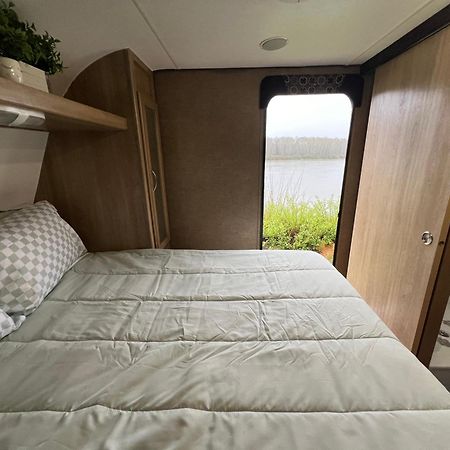 Hotel Surfside Glamping Camper Klamath Exterior foto