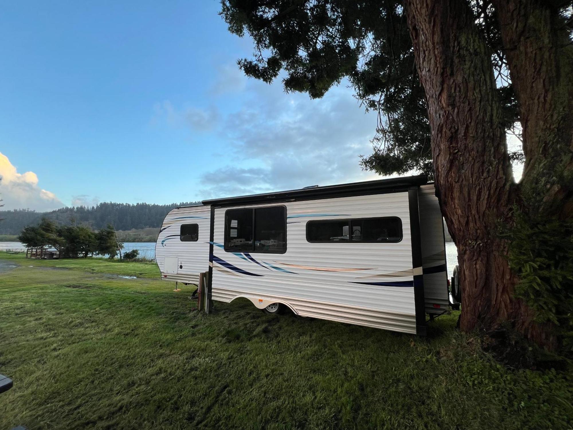 Hotel Surfside Glamping Camper Klamath Exterior foto